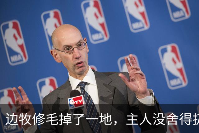 边牧修毛掉了一地，主人没舍得扔，结果拼出了10只小边牧……狗子：我啥时候当爹了？